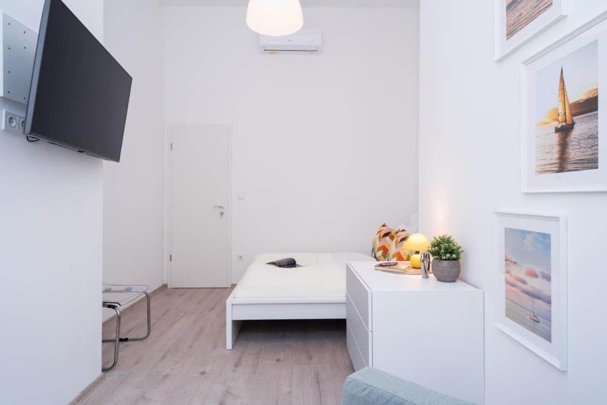 New Stylish And Super * Budapest